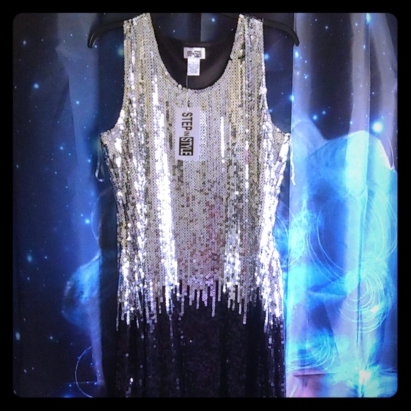 Dresses & Skirts - Dresd